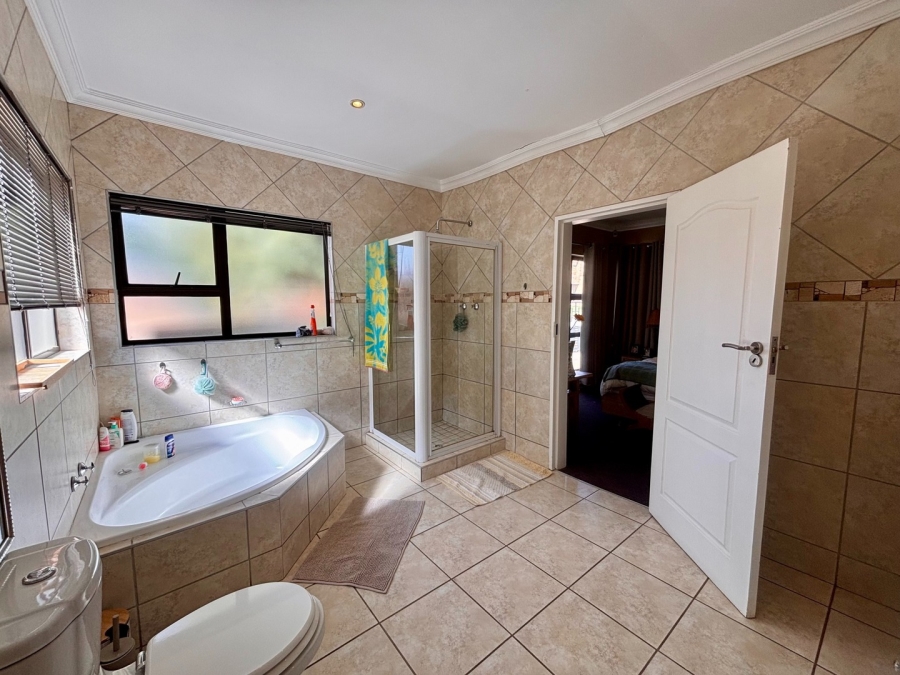 3 Bedroom Property for Sale in Wilkoppies North West